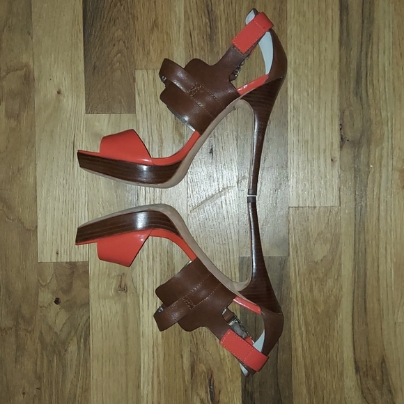 Report Signature peach and tan platform heel - Picture 6 of 11